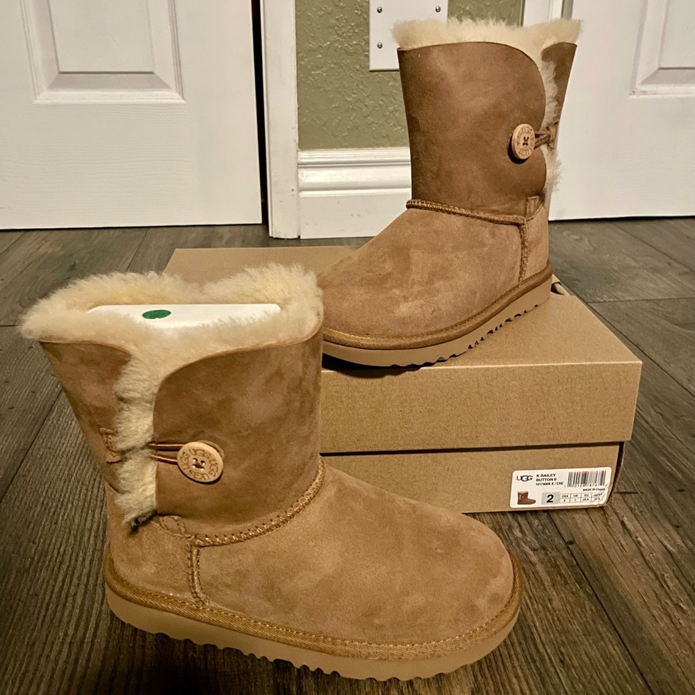 UGG KIDS BAILEY BUTTON II